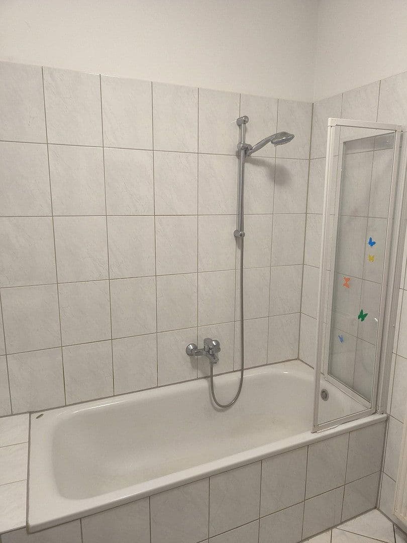 Prenájom bytu 3-izbový 105 m², Hanielstraße 31, Essen, Severné Porýnie - Westfálsko Prenájom bytu 3-izbový 105 m², Hanielstraße 31, Essen, Severné Porýnie - Westfálsko