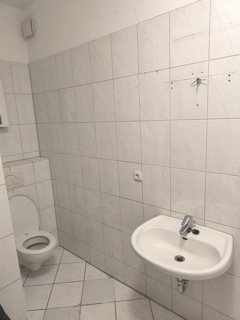 Prenájom bytu 3-izbový 105 m², Hanielstraße 31, Essen, Severné Porýnie - Westfálsko Prenájom bytu 3-izbový 105 m², Hanielstraße 31, Essen, Severné Porýnie - Westfálsko