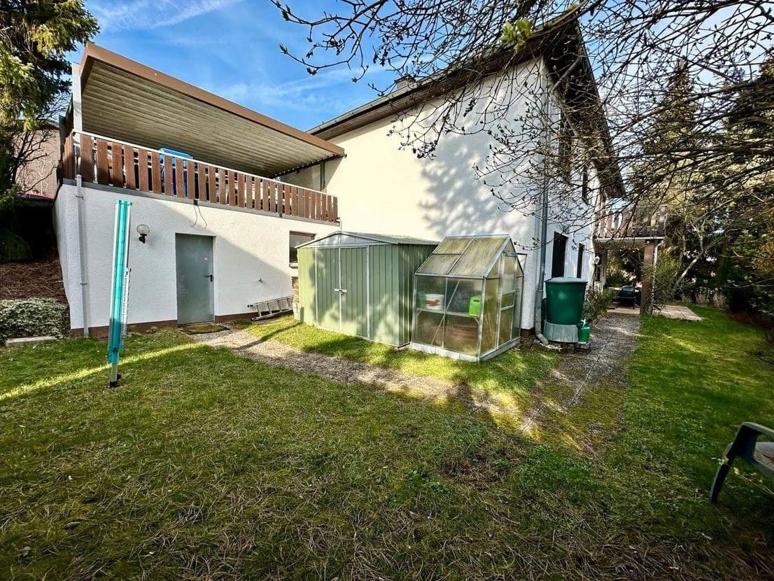 Predaj domu 219 m², pozemok 1.001 m², Weilstrasse 11, Wetzlar, Hesensko Predaj domu 219 m², pozemok 1.001 m², Weilstrasse 11, Wetzlar, Hesensko