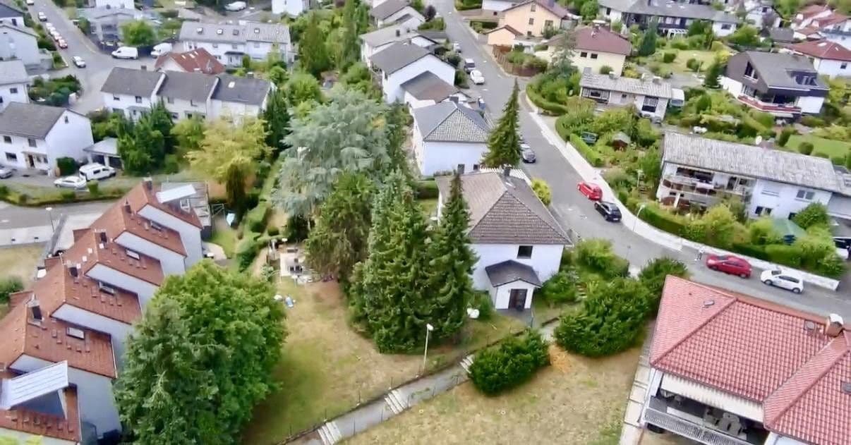 Predaj domu 219 m², pozemok 1.001 m², Weilstrasse 11, Wetzlar, Hesensko Predaj domu 219 m², pozemok 1.001 m², Weilstrasse 11, Wetzlar, Hesensko