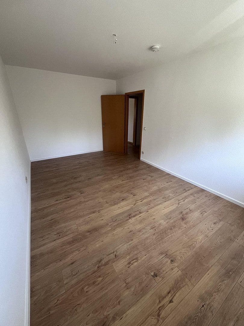 Prenájom bytu 2-izbový 75 m², Hannover, Dolné Sasko Prenájom bytu 2-izbový 75 m², Hannover, Dolné Sasko