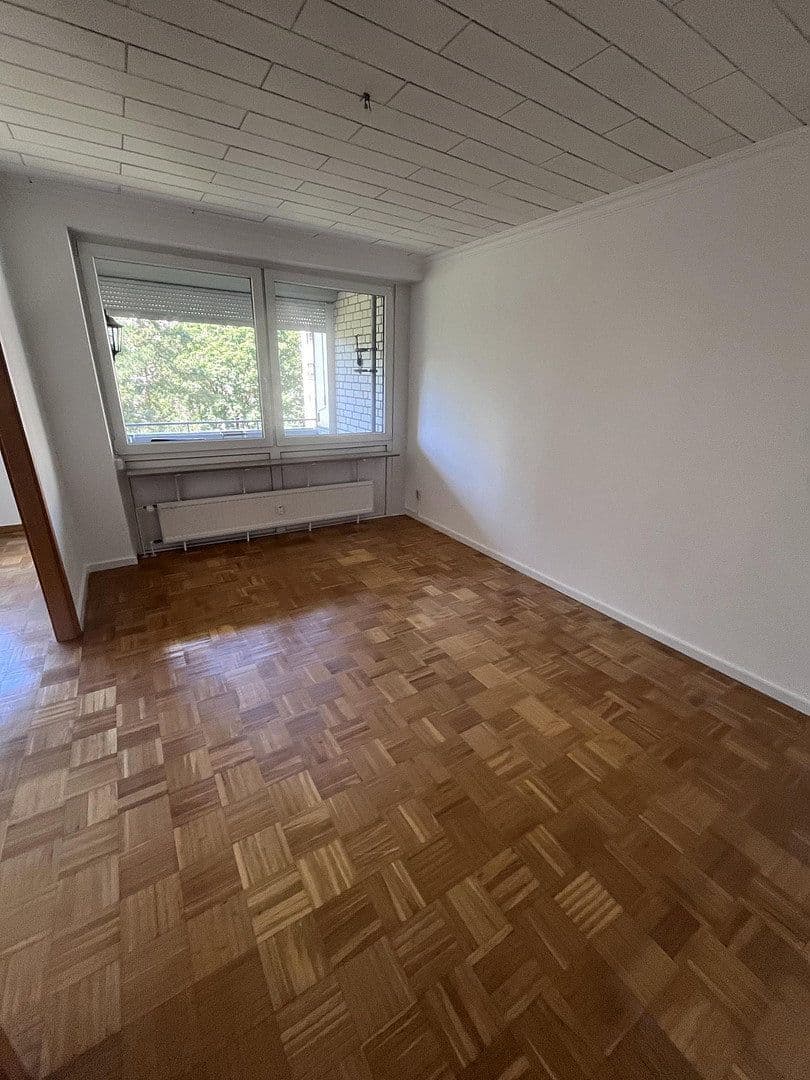 Prenájom bytu 2-izbový 75 m², Hannover, Dolné Sasko Prenájom bytu 2-izbový 75 m², Hannover, Dolné Sasko