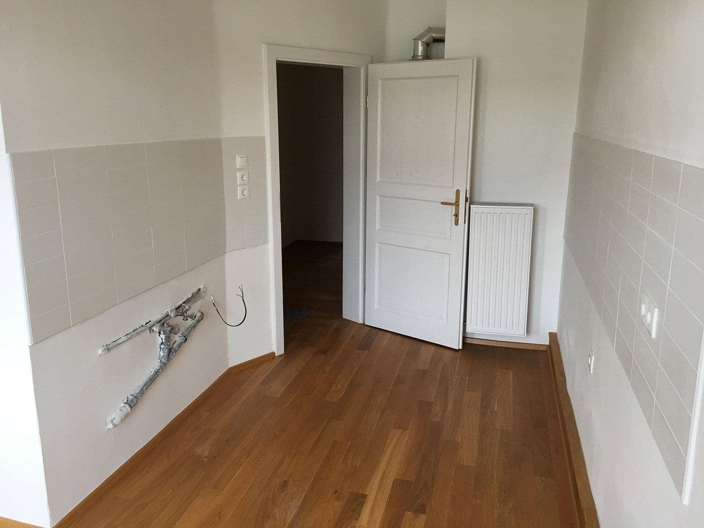 Predaj bytu 3-izbový 84 m², Käthe-Kollwitz-Ufer 31, Dresden, Sasko Predaj bytu 3-izbový 84 m², Käthe-Kollwitz-Ufer 31, Dresden, Sasko