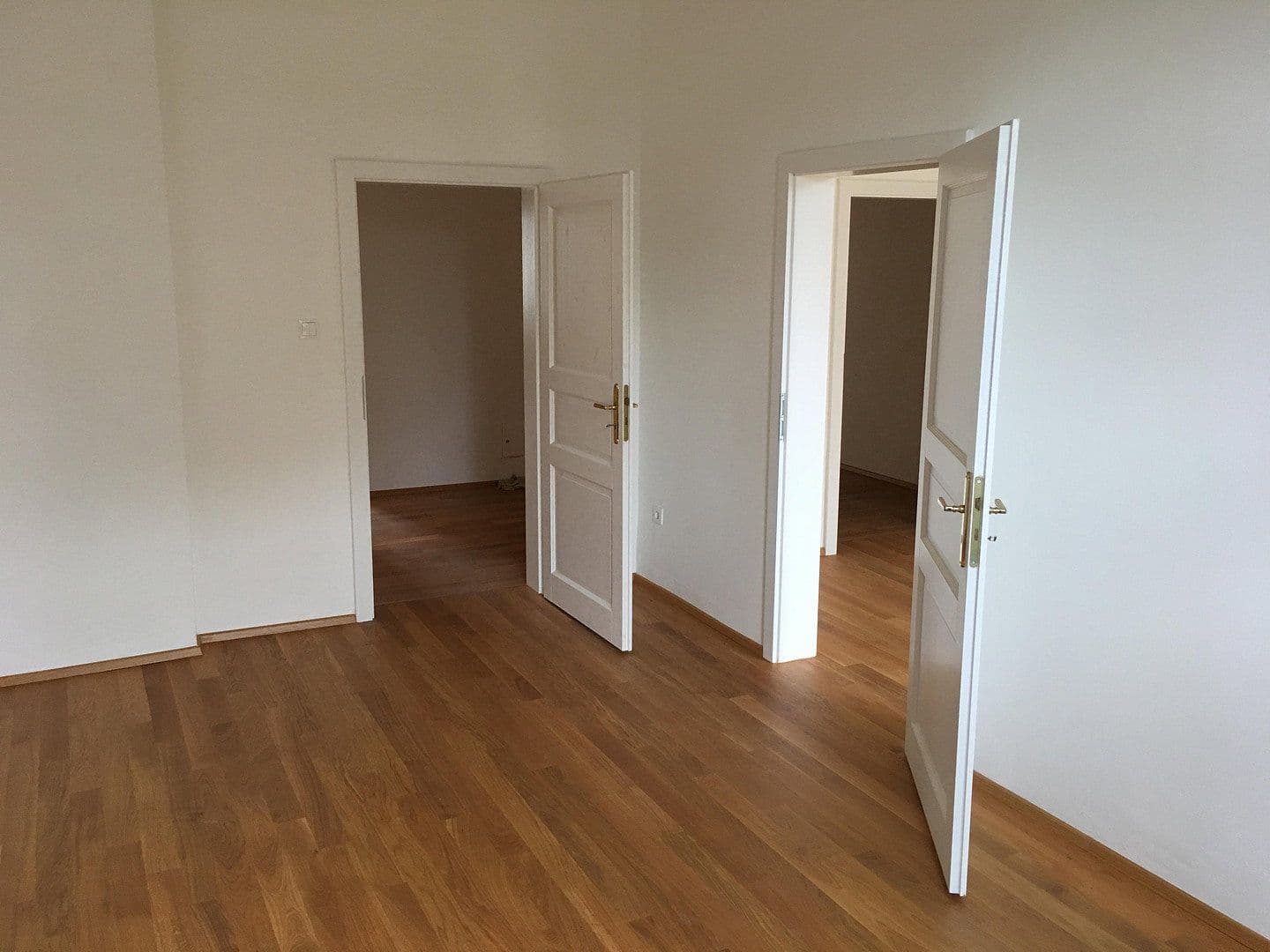 Predaj bytu 3-izbový 84 m², Käthe-Kollwitz-Ufer 31, Dresden, Sasko Predaj bytu 3-izbový 84 m², Käthe-Kollwitz-Ufer 31, Dresden, Sasko