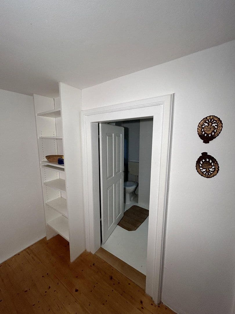 Predaj domu 204 m², pozemok 5.500 m², Weinbergstraße 5, Schönau, Bavorsko Predaj domu 204 m², pozemok 5.500 m², Weinbergstraße 5, Schönau, Bavorsko