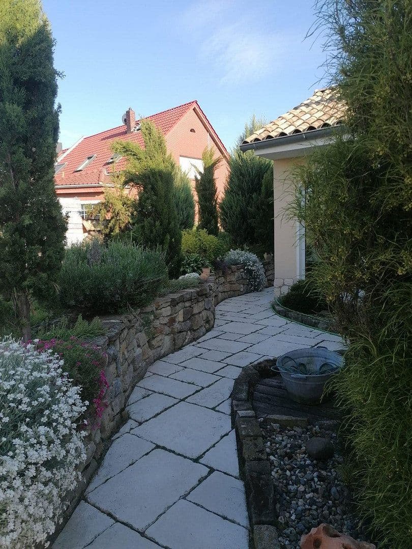 Predaj domu 170 m², pozemok 895 m², Wanzleben-Börde, Sasko-Anhaltsko Predaj domu 170 m², pozemok 895 m², Wanzleben-Börde, Sasko-Anhaltsko