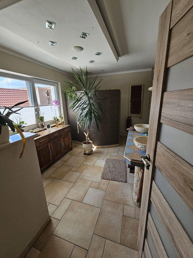 Predaj domu 170 m², pozemok 895 m², Wanzleben-Börde, Sasko-Anhaltsko Predaj domu 170 m², pozemok 895 m², Wanzleben-Börde, Sasko-Anhaltsko