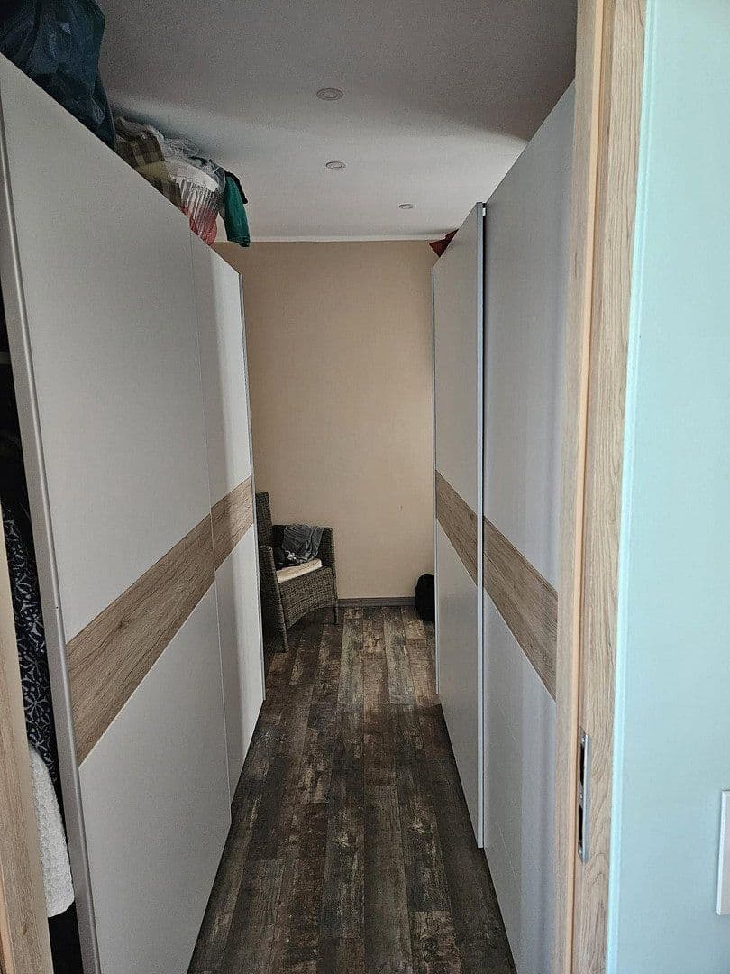 Predaj domu 170 m², pozemok 895 m², Wanzleben-Börde, Sasko-Anhaltsko Predaj domu 170 m², pozemok 895 m², Wanzleben-Börde, Sasko-Anhaltsko