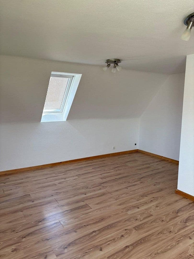 Predaj domu 90 m², pozemok 1.416 m², Neustadt am Rübenberge, Dolné Sasko Predaj domu 90 m², pozemok 1.416 m², Neustadt am Rübenberge, Dolné Sasko