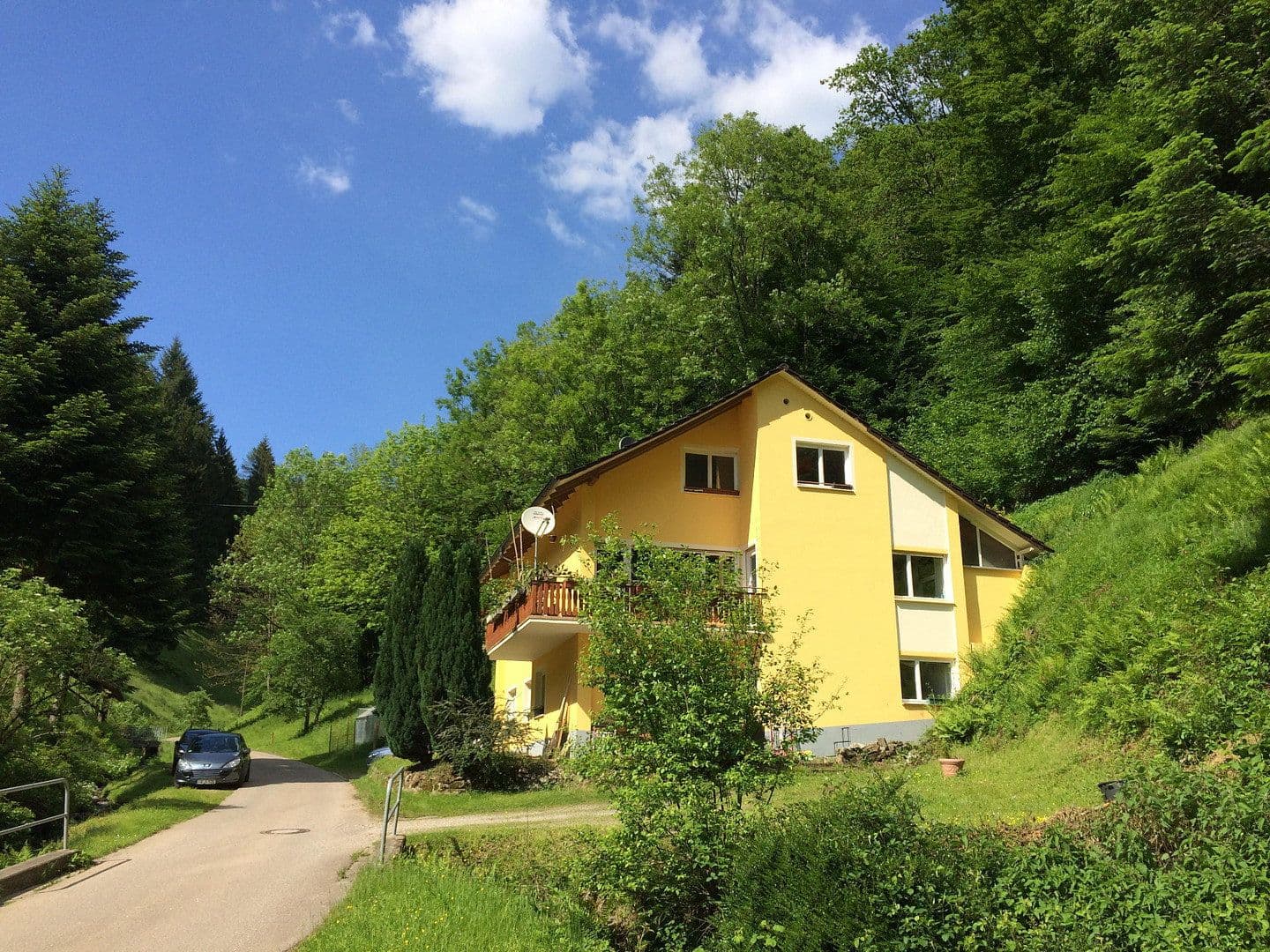 Predaj domu 258 m², pozemok 728 m², Stegen, Bádensko-Wurttembersko Predaj domu 258 m², pozemok 728 m², Stegen, Bádensko-Wurttembersko