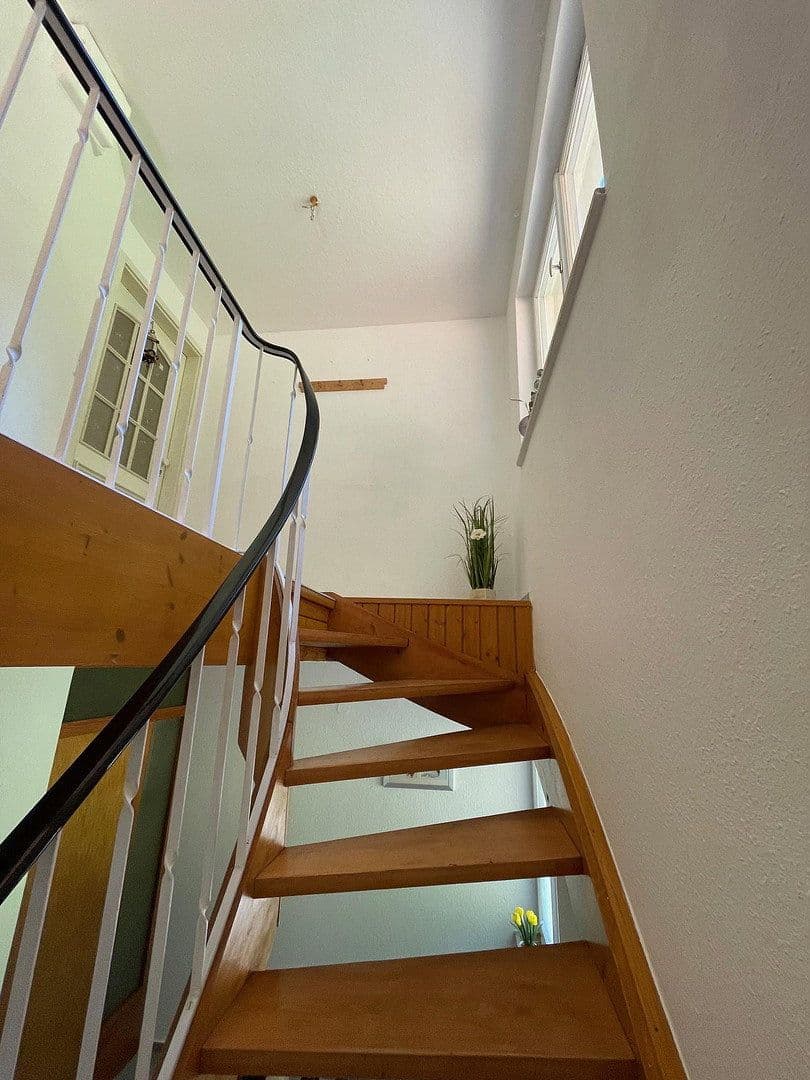 Predaj domu 258 m², pozemok 728 m², Stegen, Bádensko-Wurttembersko Predaj domu 258 m², pozemok 728 m², Stegen, Bádensko-Wurttembersko