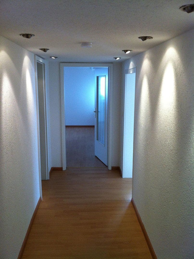 Predaj domu 258 m², pozemok 728 m², Stegen, Bádensko-Wurttembersko Predaj domu 258 m², pozemok 728 m², Stegen, Bádensko-Wurttembersko
