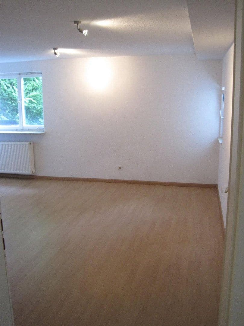 Predaj domu 258 m², pozemok 728 m², Stegen, Bádensko-Wurttembersko Predaj domu 258 m², pozemok 728 m², Stegen, Bádensko-Wurttembersko