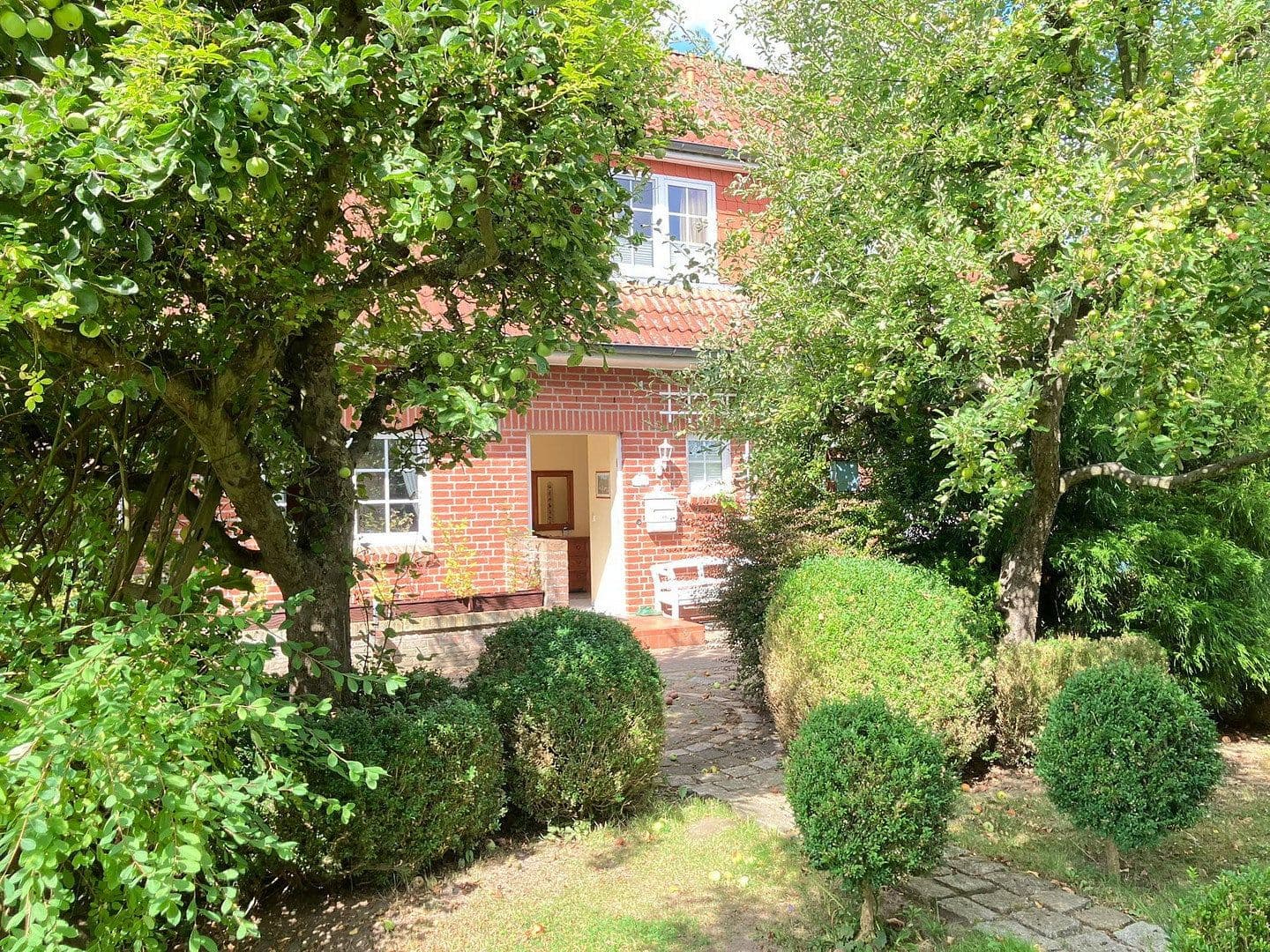 Predaj domu 135 m², pozemok 578 m², Lindenstraße 21 f, Gülzow, Šlezvicko-Holštajnsko Predaj domu 135 m², pozemok 578 m², Lindenstraße 21 f, Gülzow, Šlezvicko-Holštajnsko