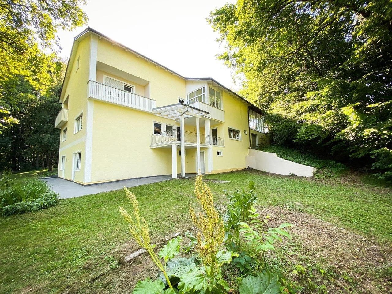 Predaj domu 530 m², pozemok 6.000 m², Winzer, Bavorsko Predaj domu 530 m², pozemok 6.000 m², Winzer, Bavorsko
