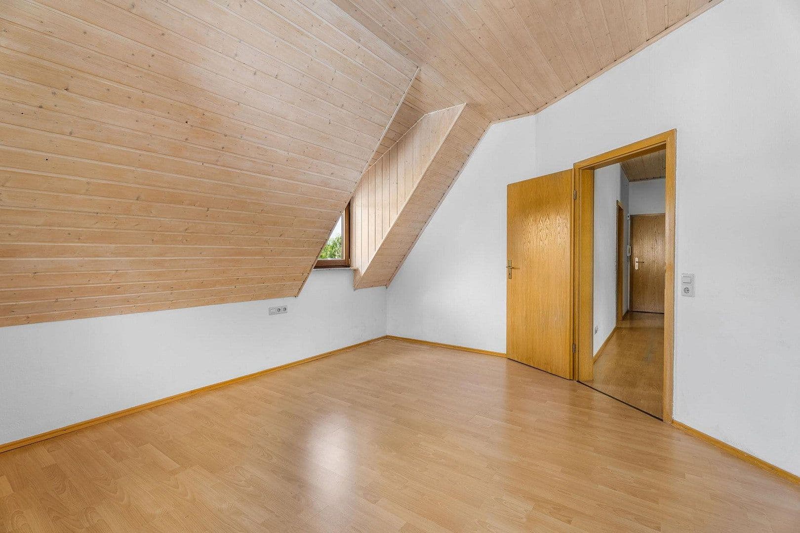 Prenájom bytu 3-izbový 83 m², Schönberg, Bavorsko Prenájom bytu 3-izbový 83 m², Schönberg, Bavorsko
