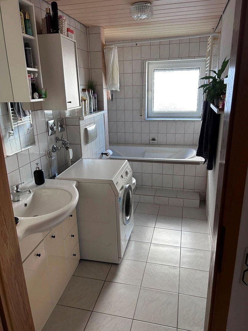 Prenájom bytu 2-izbový 88 m², Weilburg, Hesensko Prenájom bytu 2-izbový 88 m², Weilburg, Hesensko