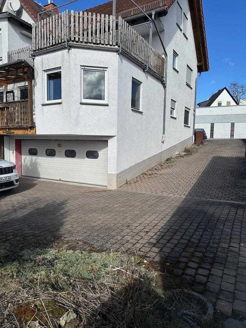 Prenájom bytu 2-izbový 88 m², Weilburg, Hesensko Prenájom bytu 2-izbový 88 m², Weilburg, Hesensko