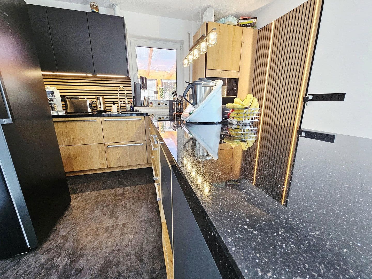 Predaj domu 200 m², pozemok 1.683 m², Plavno, Sasko Predaj domu 200 m², pozemok 1.683 m², Plavno, Sasko