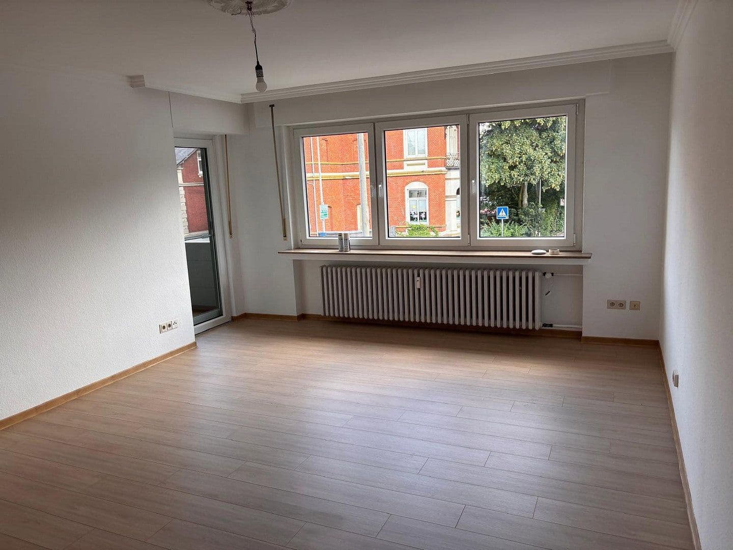 Prenájom bytu 3-izbový 84 m², Klütstraße, Hameln, Dolné Sasko Prenájom bytu 3-izbový 84 m², Klütstraße, Hameln, Dolné Sasko