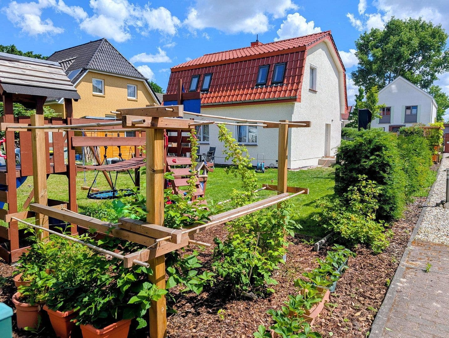 Predaj domu 97 m², pozemok 492 m², Berlin, Berlín Predaj domu 97 m², pozemok 492 m², Berlin, Berlín