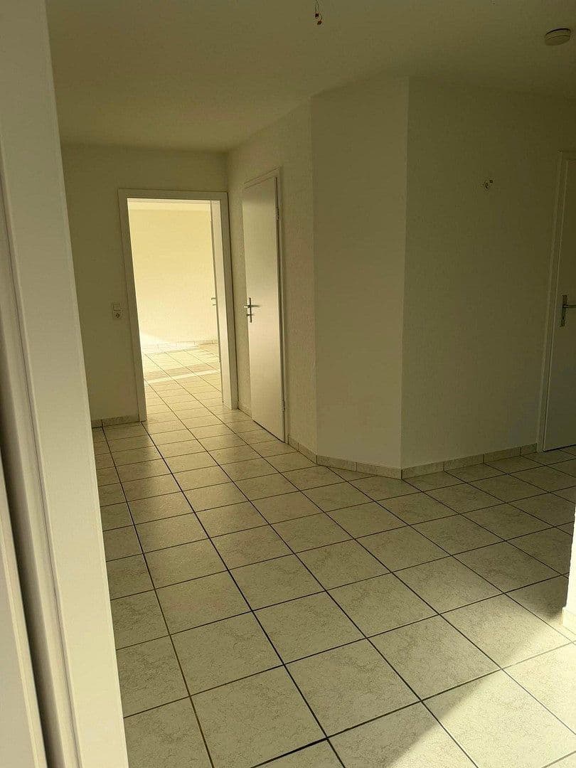 Prenájom bytu 3-izbový 88 m², Luttinger Straße 30a, Laufenburg (Baden), Bádensko-Wurttembersko Prenájom bytu 3-izbový 88 m², Luttinger Straße 30a, Laufenburg (Baden), Bádensko-Wurttembersko