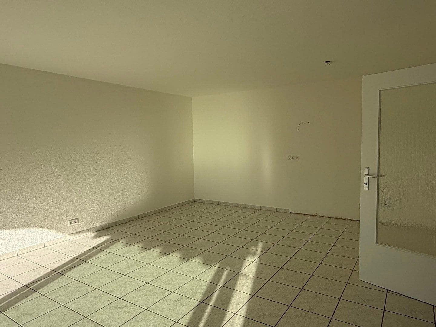Prenájom bytu 3-izbový 88 m², Luttinger Straße 30a, Laufenburg (Baden), Bádensko-Wurttembersko Prenájom bytu 3-izbový 88 m², Luttinger Straße 30a, Laufenburg (Baden), Bádensko-Wurttembersko