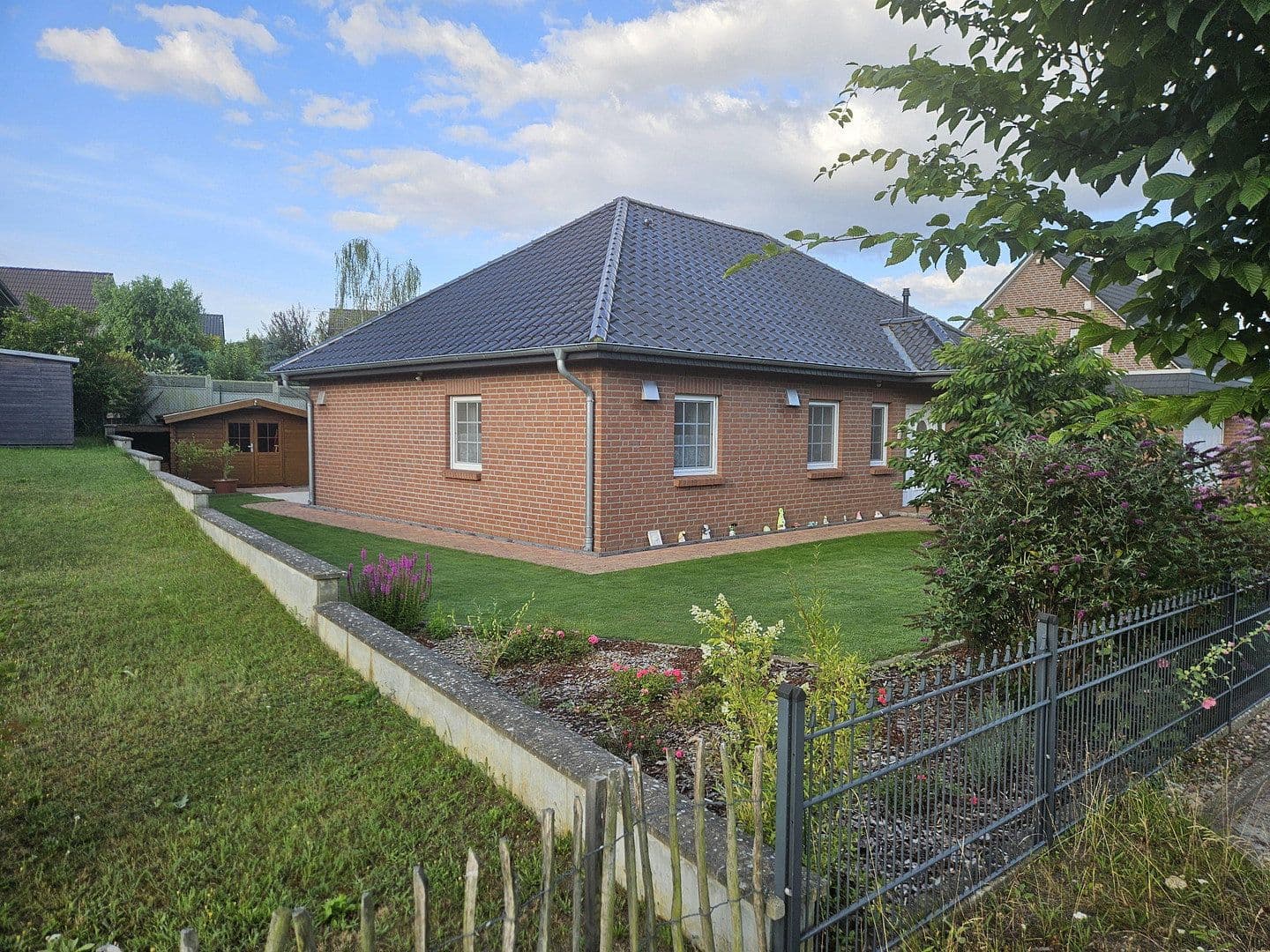 Predaj domu 135 m², pozemok 636 m², Rullstorf, Dolné Sasko Predaj domu 135 m², pozemok 636 m², Rullstorf, Dolné Sasko