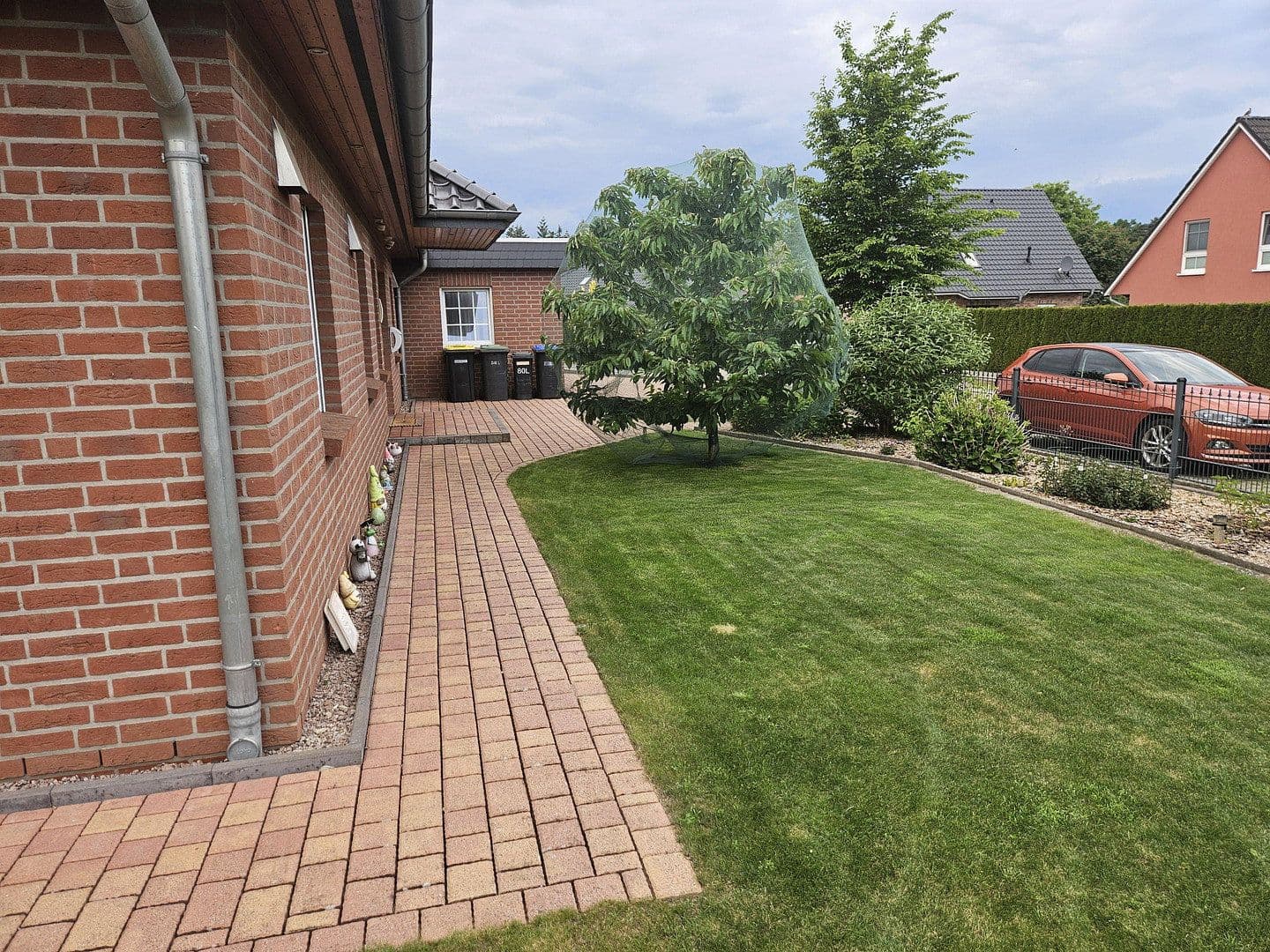Predaj domu 135 m², pozemok 636 m², Rullstorf, Dolné Sasko Predaj domu 135 m², pozemok 636 m², Rullstorf, Dolné Sasko