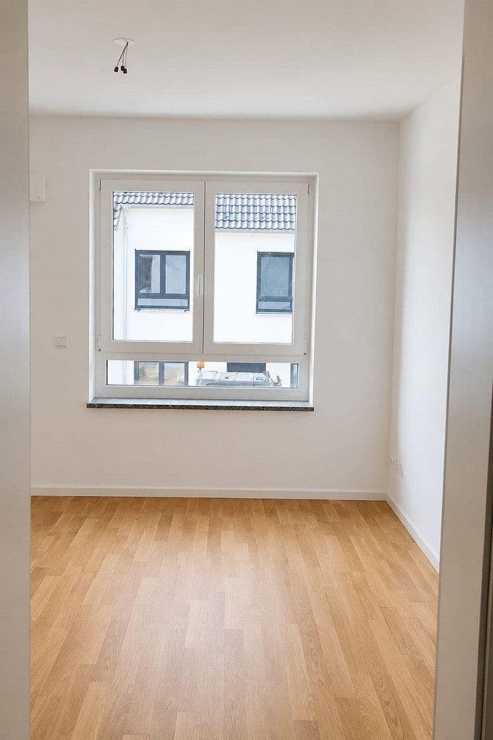 Prenájom domu 134 m², pozemok 243 m², Mering, Bavorsko Prenájom domu 134 m², pozemok 243 m², Mering, Bavorsko