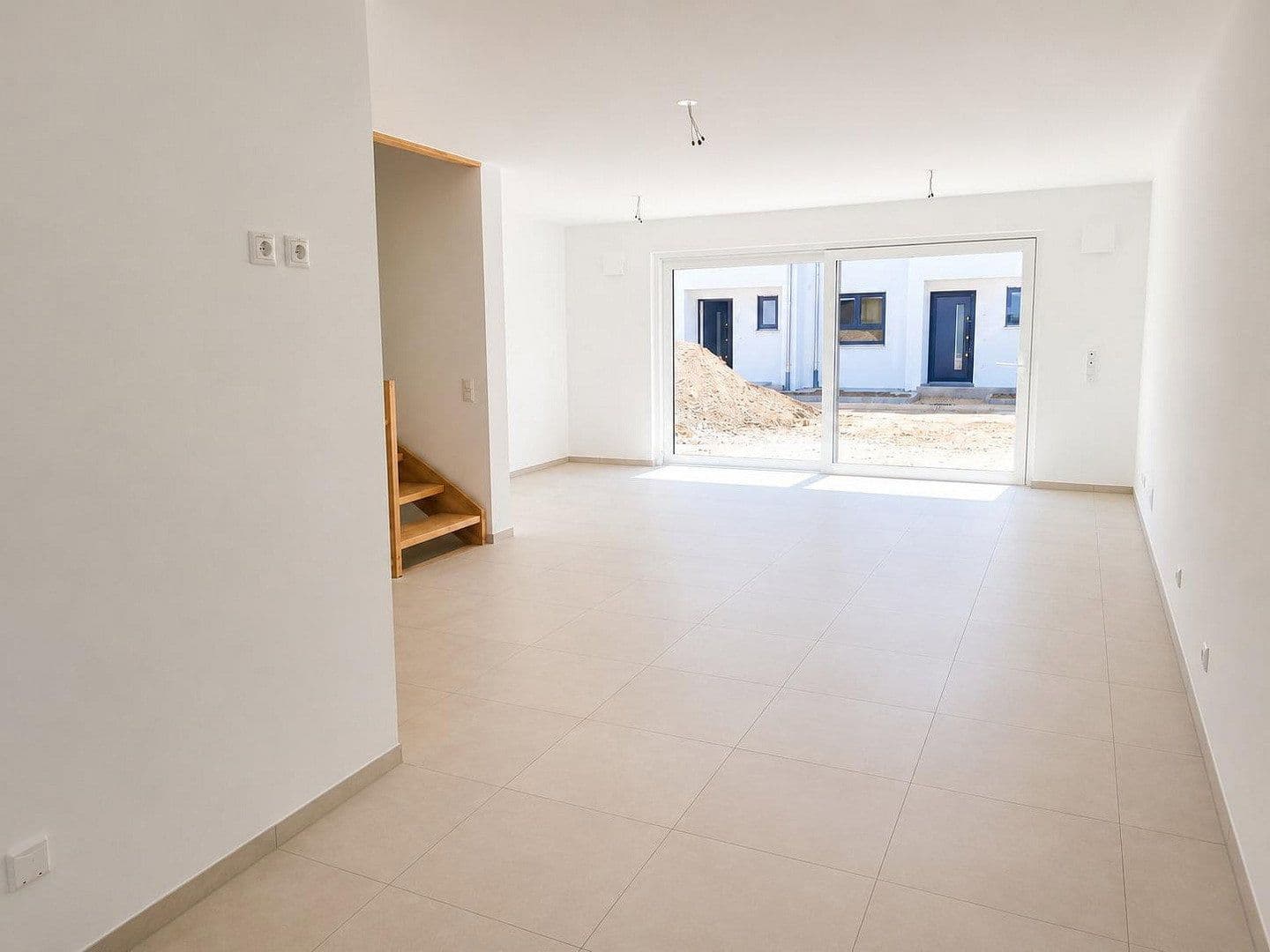 Prenájom domu 134 m², pozemok 243 m², Mering, Bavorsko Prenájom domu 134 m², pozemok 243 m², Mering, Bavorsko