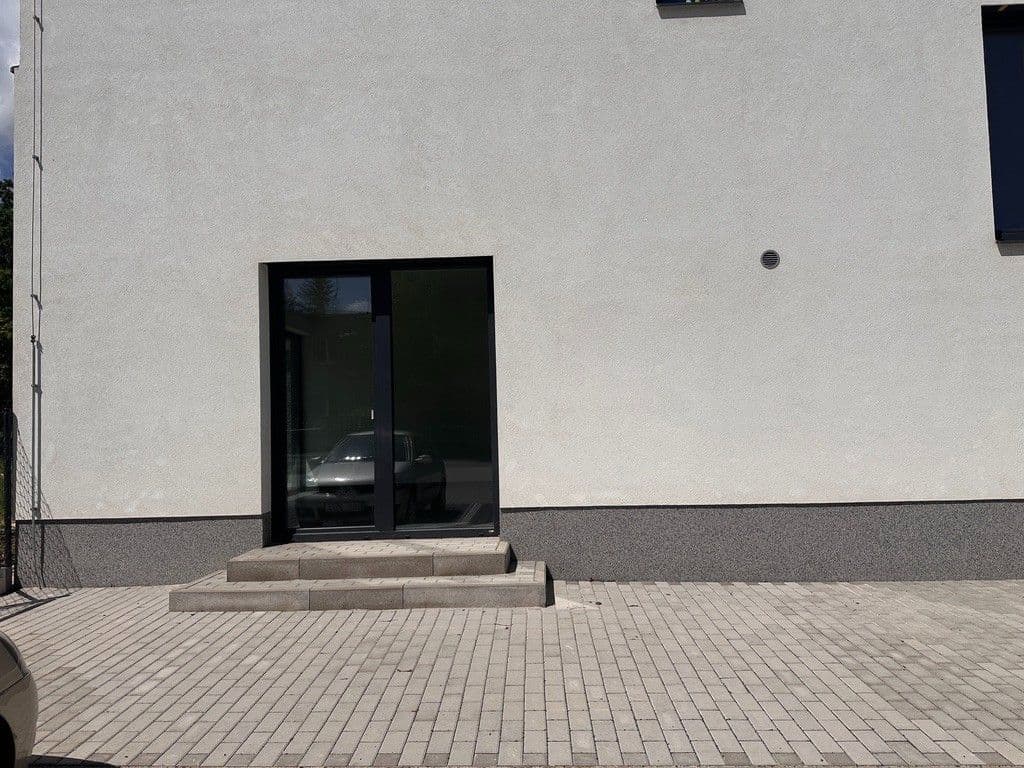 Prenájom nebytového priestoru 32 m², Hubačova, Praha, Praha Prenájom nebytového priestoru 32 m², Hubačova, Praha, Praha
