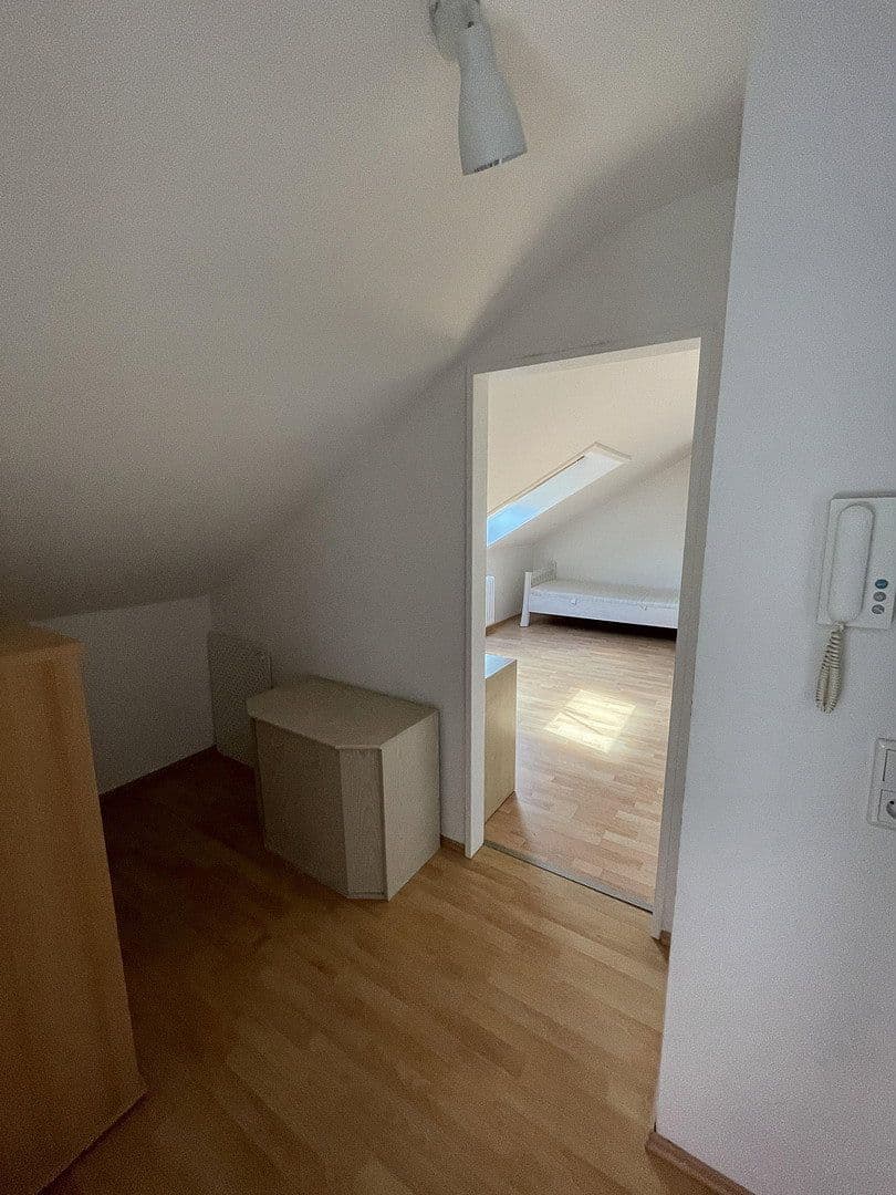 Prenájom bytu 1-izbový 25 m², Düsseldorf, Severné Porýnie - Westfálsko Prenájom bytu 1-izbový 25 m², Düsseldorf, Severné Porýnie - Westfálsko