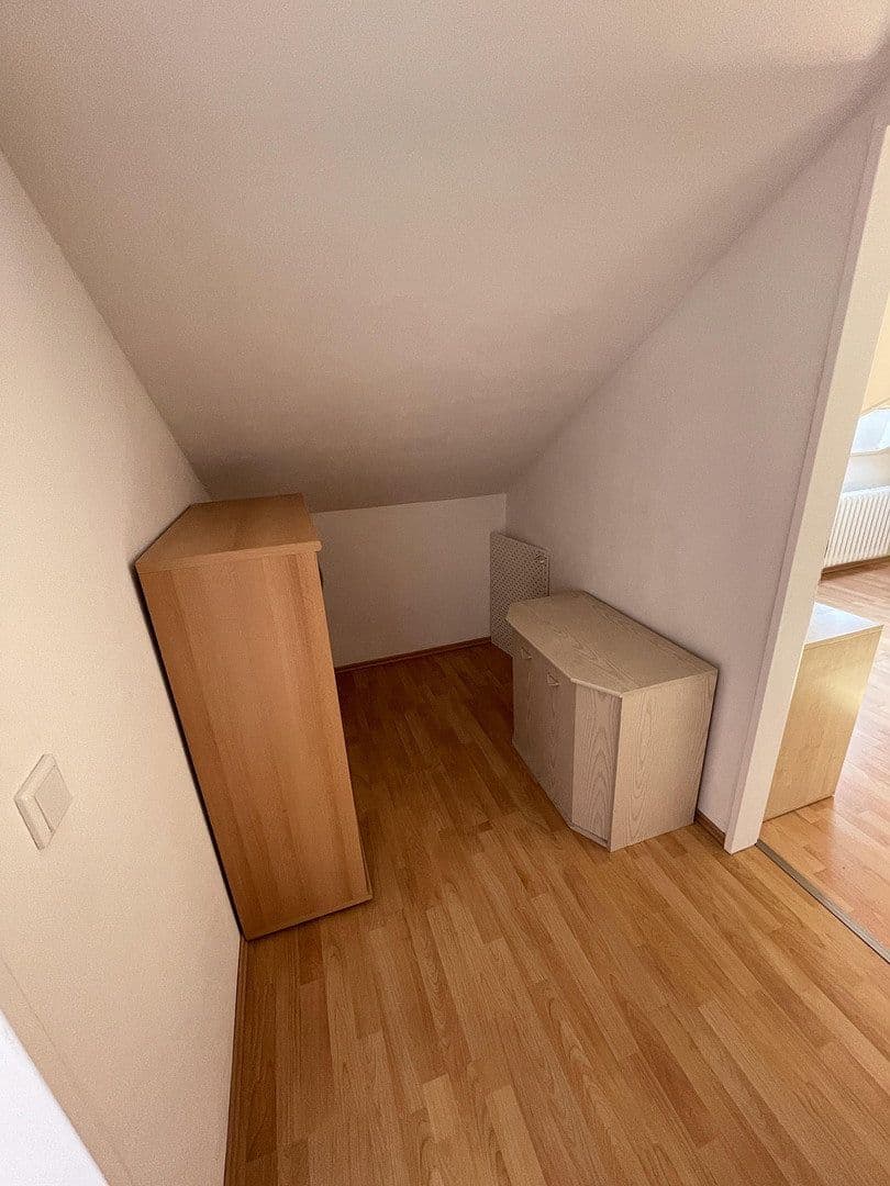 Prenájom bytu 1-izbový 25 m², Düsseldorf, Severné Porýnie - Westfálsko Prenájom bytu 1-izbový 25 m², Düsseldorf, Severné Porýnie - Westfálsko
