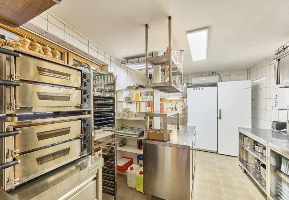 Predaj domu 193 m², pozemok 300 m², Weisenheim am Berg, Porýnie-Falcko Predaj domu 193 m², pozemok 300 m², Weisenheim am Berg, Porýnie-Falcko