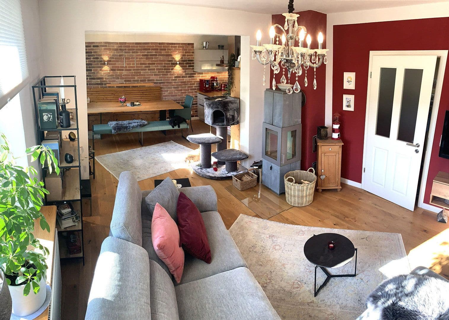 Predaj domu 193 m², pozemok 300 m², Weisenheim am Berg, Porýnie-Falcko Predaj domu 193 m², pozemok 300 m², Weisenheim am Berg, Porýnie-Falcko
