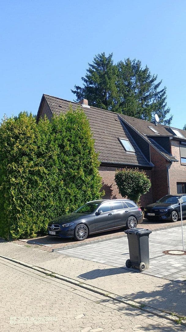 Predaj domu 240 m², pozemok 610 m², Rüdigerweg 25, Hannover, Dolné Sasko Predaj domu 240 m², pozemok 610 m², Rüdigerweg 25, Hannover, Dolné Sasko