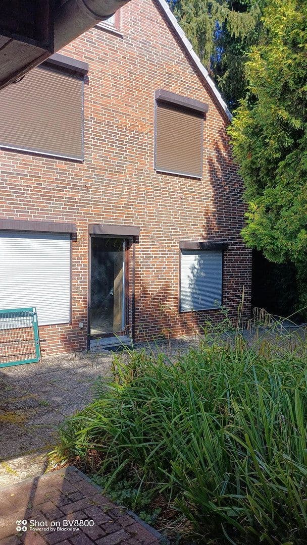 Predaj domu 240 m², pozemok 610 m², Rüdigerweg 25, Hannover, Dolné Sasko Predaj domu 240 m², pozemok 610 m², Rüdigerweg 25, Hannover, Dolné Sasko