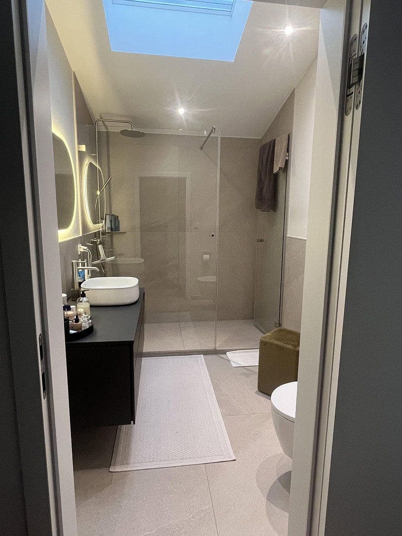 Predaj domu 191 m², pozemok 360 m², Mainz, Porýnie-Falcko Predaj domu 191 m², pozemok 360 m², Mainz, Porýnie-Falcko