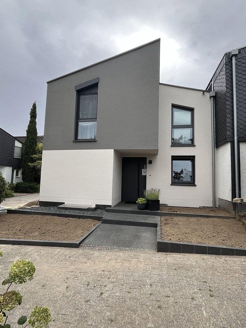 Predaj domu 191 m², pozemok 360 m², Mainz, Porýnie-Falcko Predaj domu 191 m², pozemok 360 m², Mainz, Porýnie-Falcko