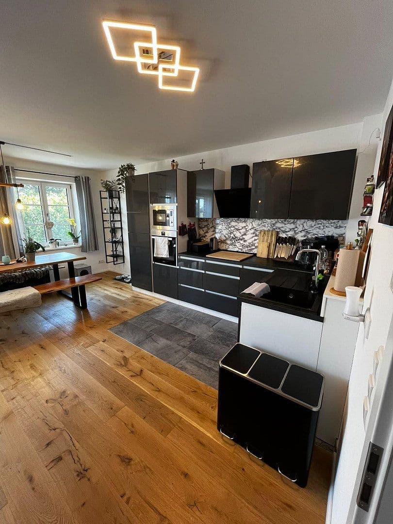 Prenájom bytu 3-izbový 82 m², Otto-Geist-Straße 17, Eiselfing, Bavorsko Prenájom bytu 3-izbový 82 m², Otto-Geist-Straße 17, Eiselfing, Bavorsko