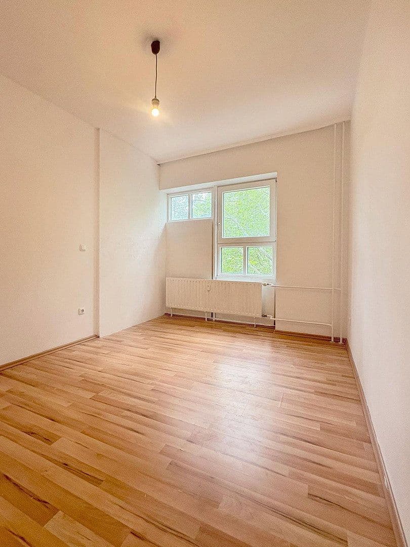 Predaj bytu 5-izbový 123 m², Berlin, Berlín Predaj bytu 5-izbový 123 m², Berlin, Berlín
