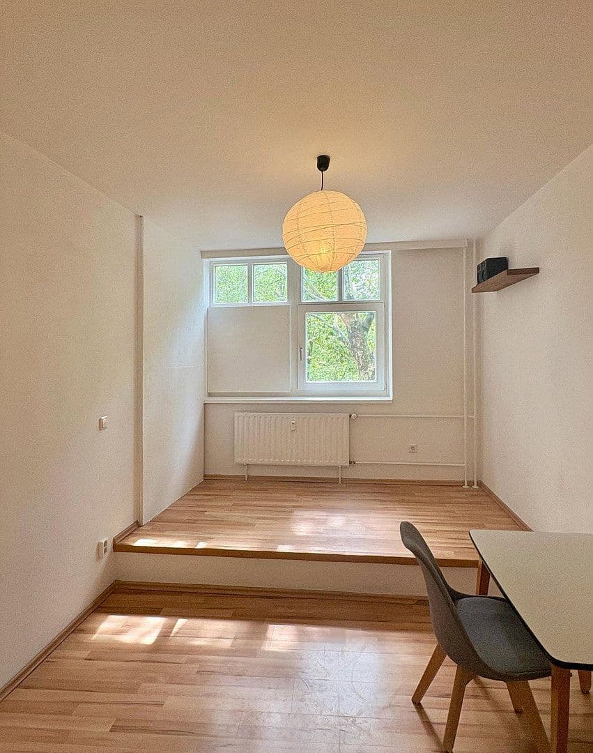 Predaj bytu 5-izbový 123 m², Berlin, Berlín Predaj bytu 5-izbový 123 m², Berlin, Berlín
