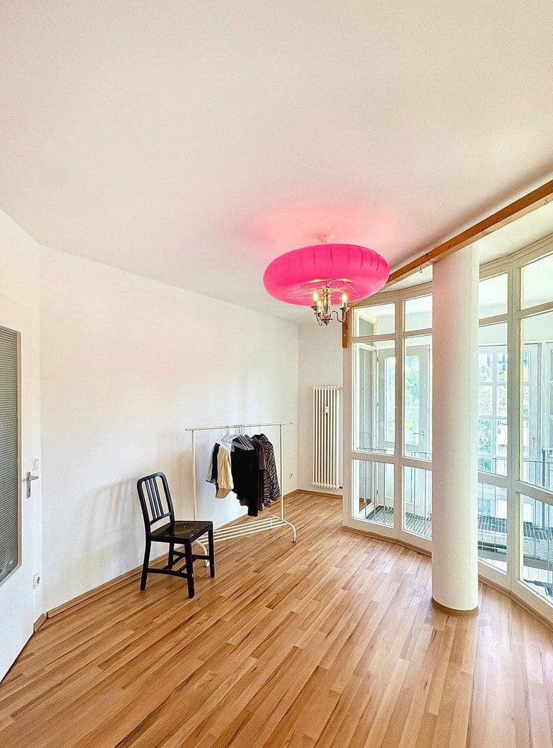 Predaj bytu 5-izbový 123 m², Berlin, Berlín Predaj bytu 5-izbový 123 m², Berlin, Berlín