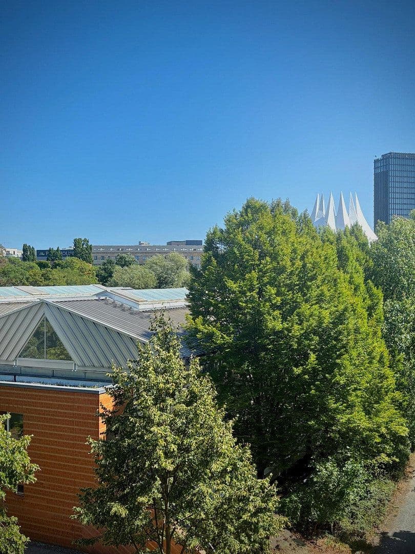 Predaj bytu 5-izbový 123 m², Berlin, Berlín Predaj bytu 5-izbový 123 m², Berlin, Berlín