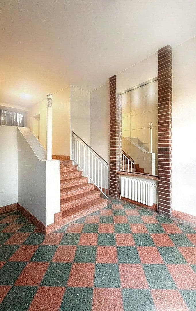 Predaj bytu 5-izbový 123 m², Berlin, Berlín Predaj bytu 5-izbový 123 m², Berlin, Berlín