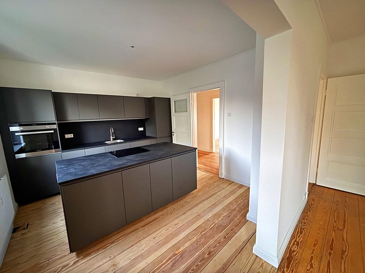 Predaj bytu 4-izbový 95 m², Hamburg, Hamburg Predaj bytu 4-izbový 95 m², Hamburg, Hamburg