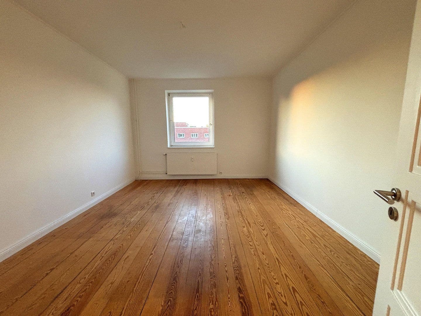 Predaj bytu 4-izbový 95 m², Hamburg, Hamburg Predaj bytu 4-izbový 95 m², Hamburg, Hamburg