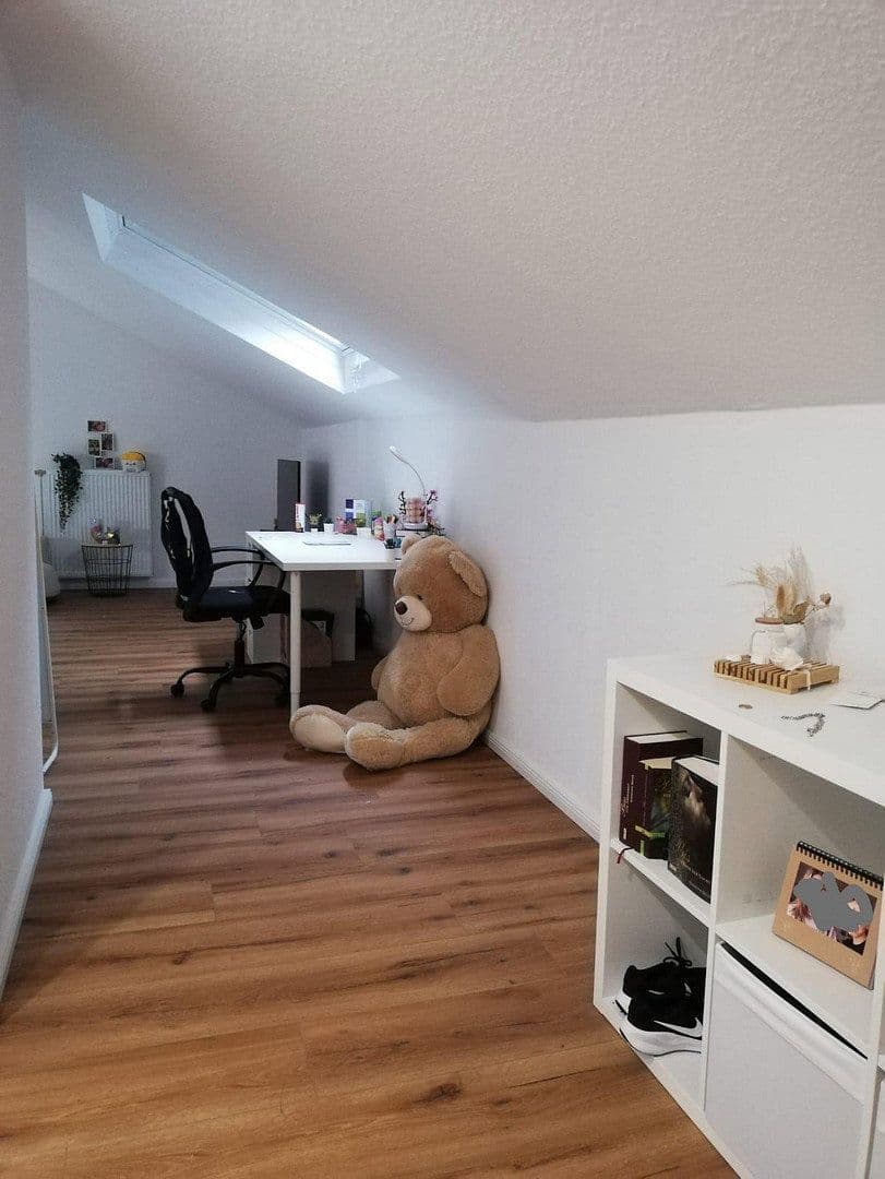 Predaj domu 300 m², pozemok 1.100 m², In den Lärchen 20, Mittenaar, Hesensko Predaj domu 300 m², pozemok 1.100 m², In den Lärchen 20, Mittenaar, Hesensko