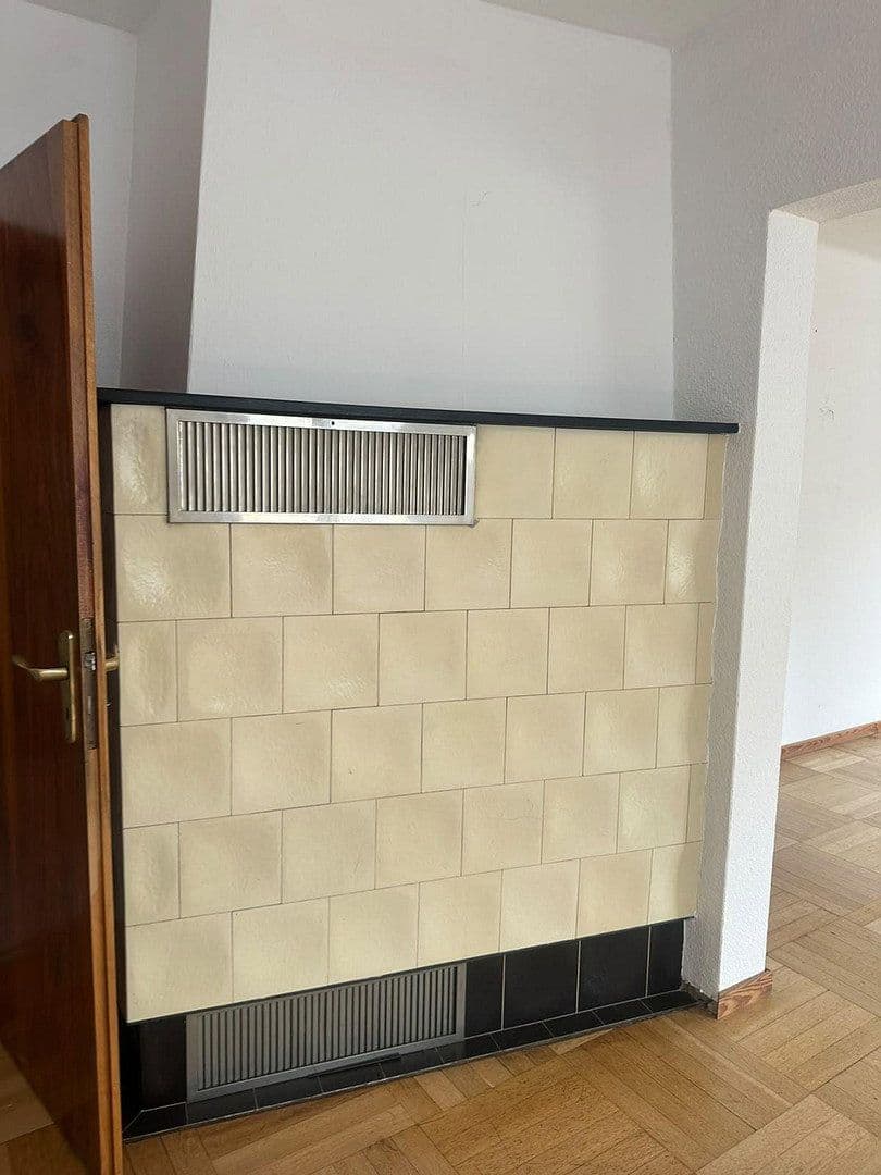 Prenájom domu 175 m², pozemok 300 m², Ebersbach an der Fils, Bádensko-Wurttembersko Prenájom domu 175 m², pozemok 300 m², Ebersbach an der Fils, Bádensko-Wurttembersko